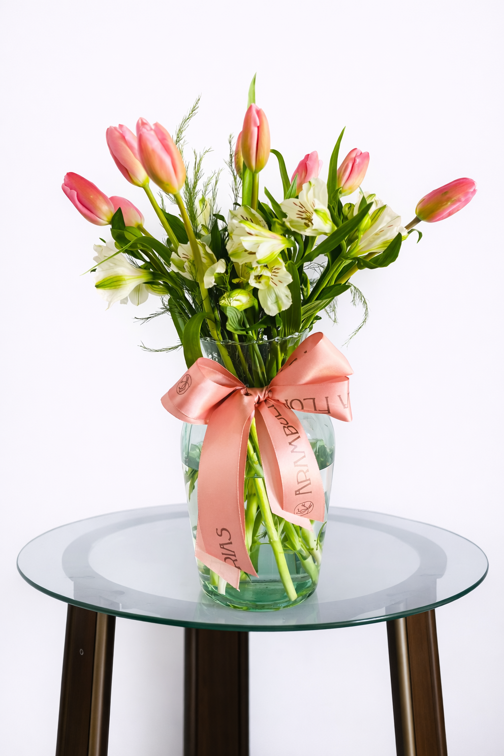 TULIPANES EN AGUA