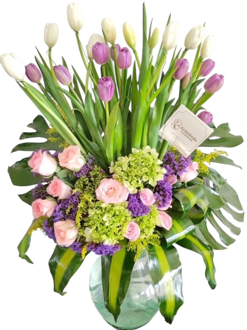 Arreglo con Tulipanes