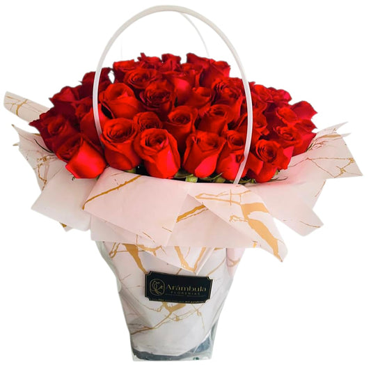 Bolsa con 60 rosas rojas